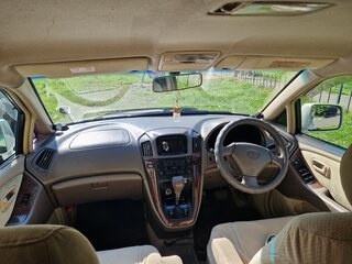 2000 Toyota Harrier I (XU10) Рестайлинг, белый, 950000 рублей, вид 5