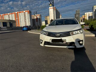 2013 Toyota Corolla XI (E160, E170, E180), белый, 1200000 рублей, вид 3