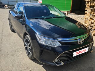 2015 Toyota Camry VII (XV50) Рестайлинг, серый, 1890000 рублей, вид 1