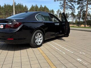 2009 BMW 7 серии 730d V (F01/F02/F04), чёрный, 1600000 рублей, вид 3
