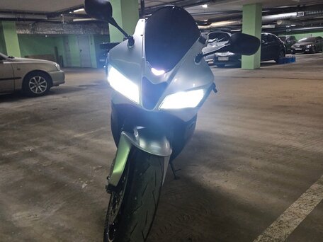 2008 Honda CBR 600RR, серебристый, 640000 рублей, вид 5