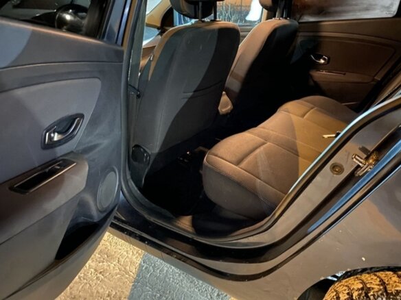 2010 Renault Fluence I, серый, 440000 рублей - вид 12