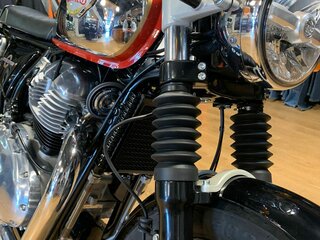 2025 Royal Enfield Interceptor 650, серебристый, 699000 рублей, вид 5