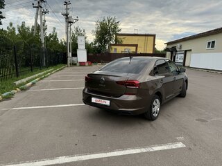 2020 Volkswagen Polo VI, коричневый, 1750000 рублей, вид 3