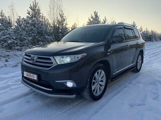2011 Toyota Highlander II (XU40) Рестайлинг, серый, 2150000 рублей, вид 1