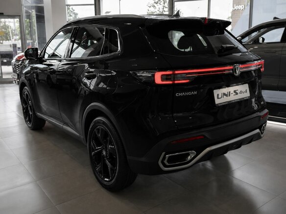 2025 Changan UNI-S I, чёрный - вид 5
