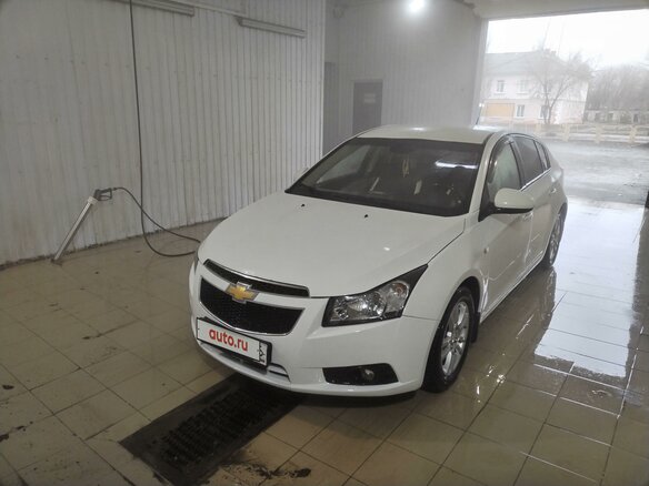 2012 Chevrolet Cruze I, белый, 480000 рублей - вид 2