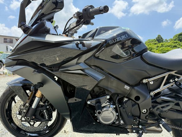 2022 Suzuki GSX-S 1000 GT, чёрный, 1195000 рублей - вид 22