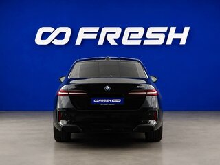 2024 BMW 5 серии 530i xDrive VIII (G60/G61/G68), синий, 8097434 рублей, вид 4