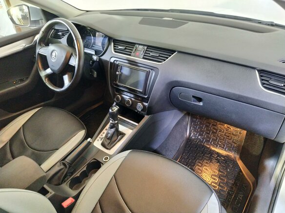 2013 Skoda Octavia III (A7), серебристый - вид 10