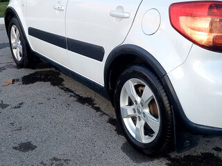 2011 Suzuki SX4 I (Classic) Рестайлинг, белый, 900000 рублей, вид 4