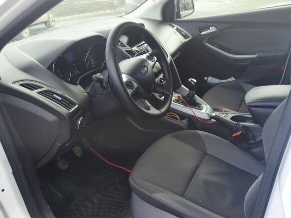 2014 Ford Focus III, белый, 700000 рублей - вид 10