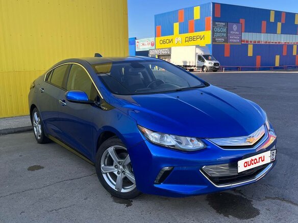 2017 Chevrolet Volt II, синий, 1450000 рублей