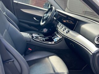 2017 Mercedes-Benz E-Класс 200 V (W213, S213, C238), белый, 2690000 рублей, вид 5