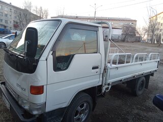 1996 Toyota Toyoace, белый, 950000 рублей, вид 4