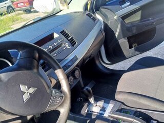 2011 Mitsubishi Lancer X Рестайлинг, белый, 720000 рублей, вид 5