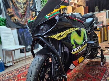 2012 Yamaha YZF-R1, чёрный, 800000 рублей, вид 1