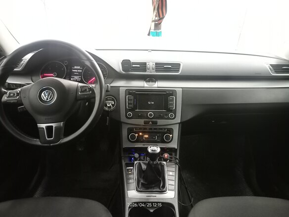 2010 Volkswagen Passat B7, чёрный, 1330000 рублей - вид 3