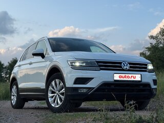 2018 Volkswagen Tiguan II, белый, 2257000 рублей, вид 4