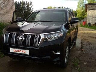 2016 Toyota Land Cruiser Prado 150 Series Рестайлинг 1, чёрный, 4300000 рублей, вид 3