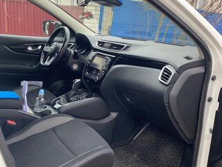 2018 Nissan Qashqai II Рестайлинг, белый, 1500000 рублей, вид 5