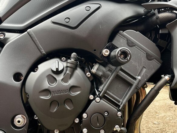 2009 Yamaha FZ1, чёрный, 999999 рублей - вид 8