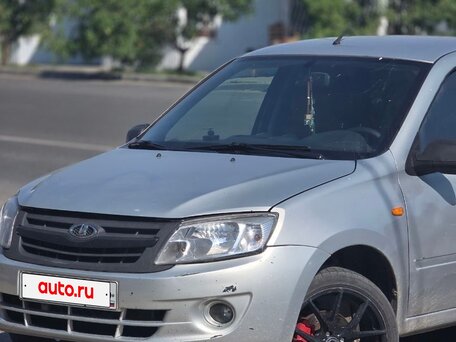 2013 Lada (ВАЗ) Granta I, серебристый, вид 2