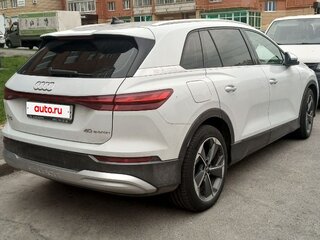 2022 Audi Q5 e-tron 40, белый, 4550000 рублей, вид 3