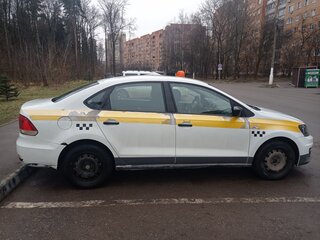2020 Volkswagen Polo V Рестайлинг, белый, 850000 рублей, вид 4
