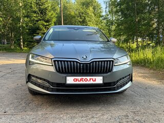 2019 Skoda Superb III Рестайлинг, серый, 3000000 рублей, вид 3