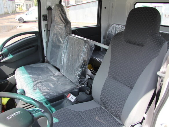 2026 Isuzu Elf (N-series), белый, 5690000 рублей - вид 12