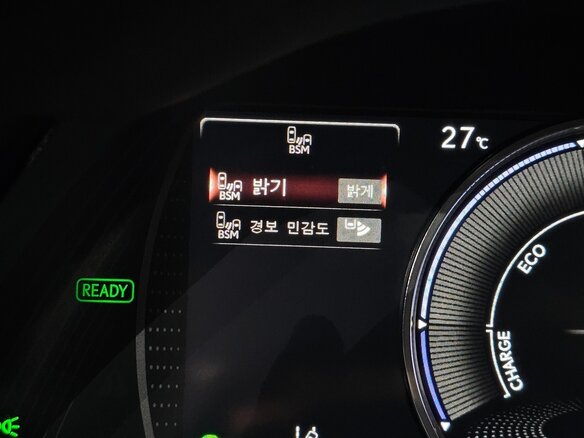 2025 Lexus ES 300h VII Рестайлинг 2, чёрный, 7200000 рублей - вид 7