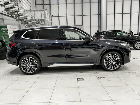 2024 BMW X1 Long 25Li xDrive III (U11/U12), чёрный, 4850000 рублей, вид 4