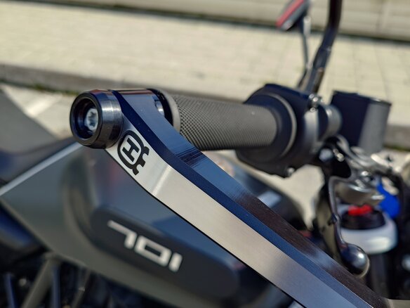 2019 Husqvarna Svartpilen 701, чёрный, 700000 рублей - вид 25
