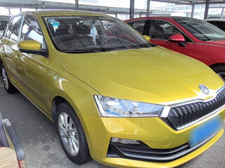 2023 Skoda Rapid II, жёлтый, 1200000 рублей, вид 2