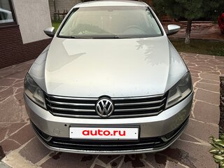 2011 Volkswagen Passat B7, серебристый, 1350000 рублей, вид 2