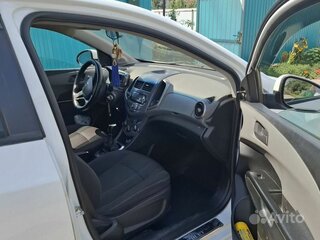 2012 Chevrolet Aveo II, белый, 480000 рублей, вид 3