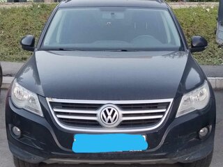 2011 Volkswagen Tiguan I, чёрный, 1399000 рублей, вид 2