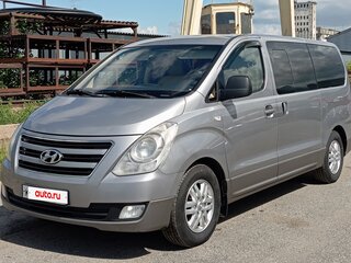 2016 Hyundai H-1 II Рестайлинг, серебристый, 2120000 рублей, вид 1