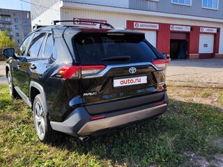 2021 Toyota RAV4 V (XA50), чёрный, 3100000 рублей, вид 3