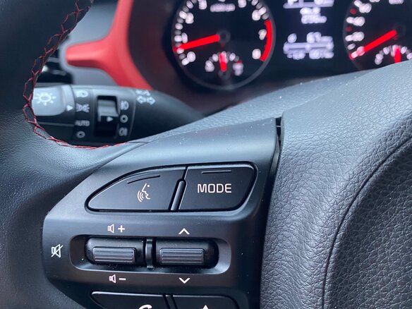 2021 Kia Rio IV Рестайлинг, белый, 1990000 рублей - вид 12