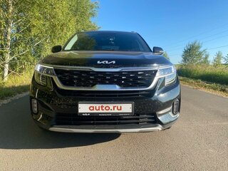 2022 Kia Seltos I, чёрный, 3030000 рублей, вид 1