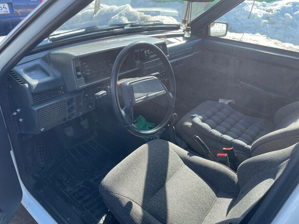 2003 Lada (ВАЗ) 21093i, белый, 330000 рублей - вид 4