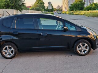 2011 Honda Fit II, чёрный, 935000 рублей, вид 4
