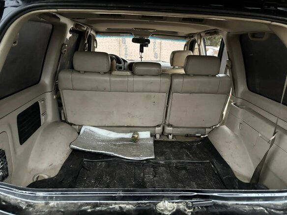 2001 Lexus LX 470 II, чёрный, 1050000 рублей - вид 7