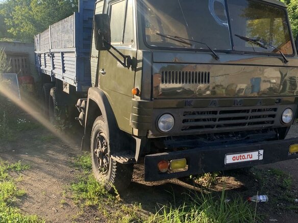 1995 КамАЗ 5321, зелёный, 1400000 рублей - вид 1