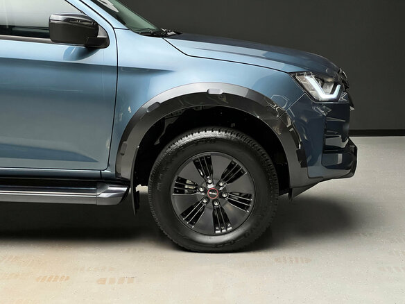 2023 Isuzu D-Max III, синий, 4400000 рублей - вид 6