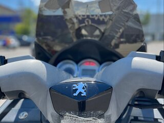 2010 Peugeot Satelis 250, чёрный, 180000 рублей, вид 1