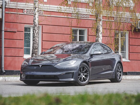 2021 Tesla Model S Plaid I Рестайлинг 2, серый, 7999000 рублей - вид 23