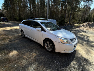 2009 Toyota Avensis III, белый, 925000 рублей, вид 4